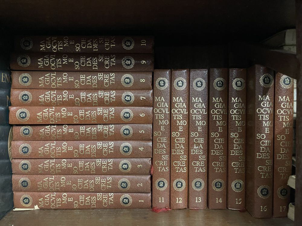 Coleção completa "Magia, Ocultismo e Sociedades Secretas" (17 volumes)