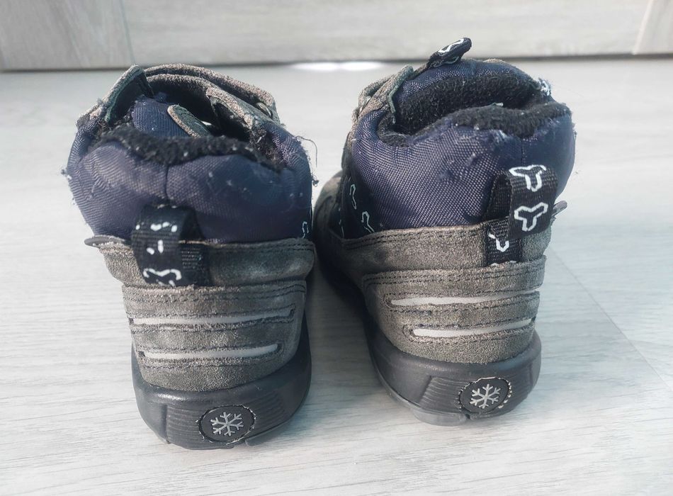 21 buty chłopięce śniegowce ocieplane kozaki