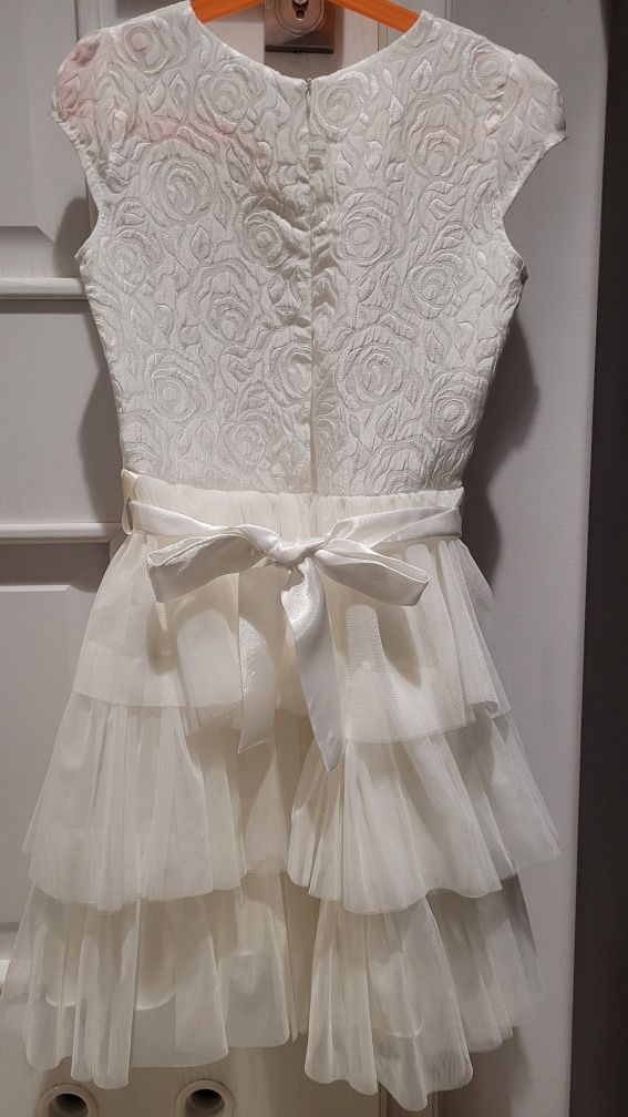 Elegancka sukienka, ecru, rozm. 140, np. po komunii