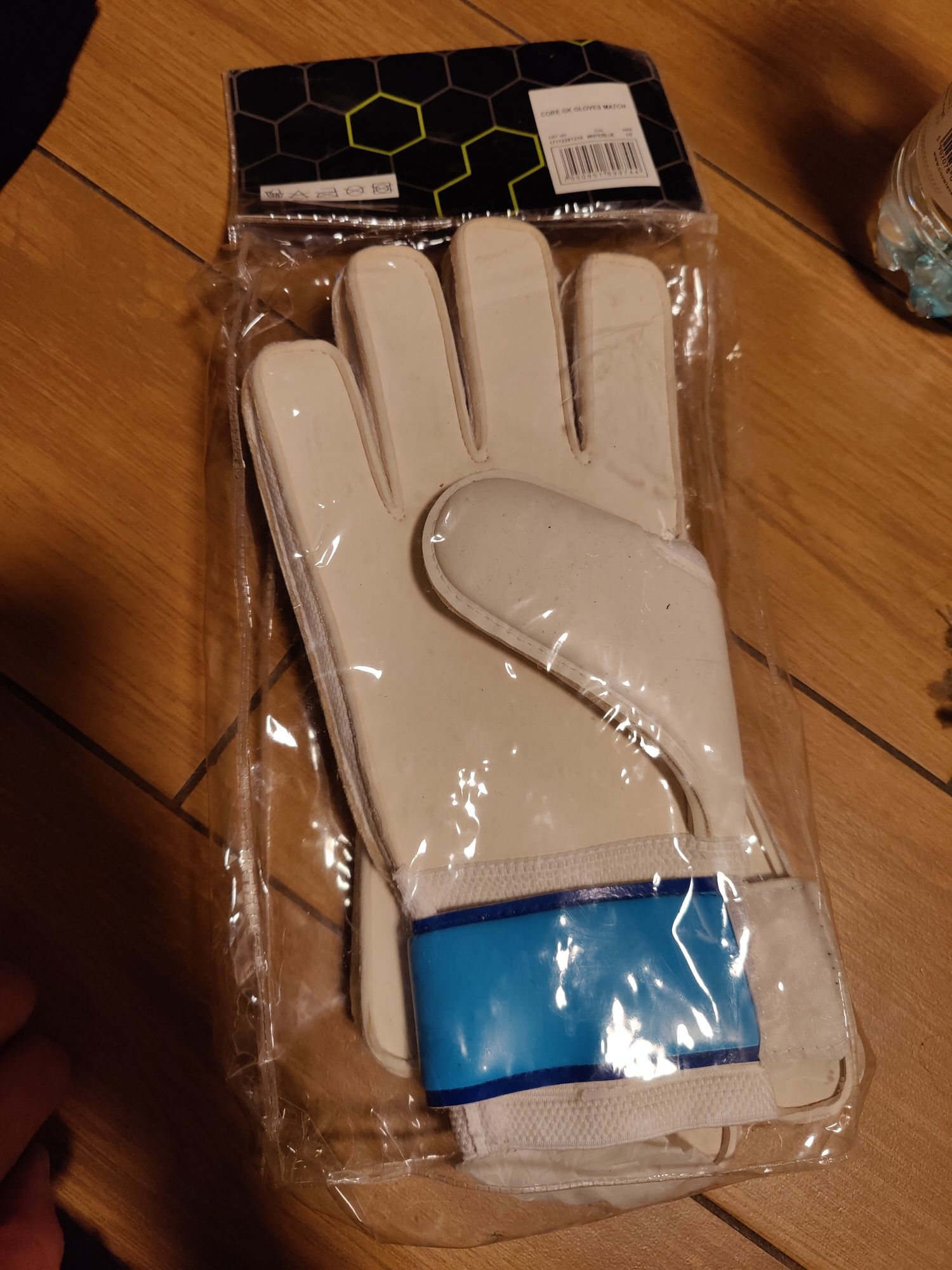 Rękawice bramkarskie Umbro Core GK 10 nowe