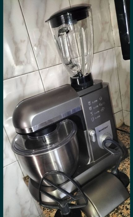 Robot de cozinha  4 em 1 batedeira, liquidificador 54€