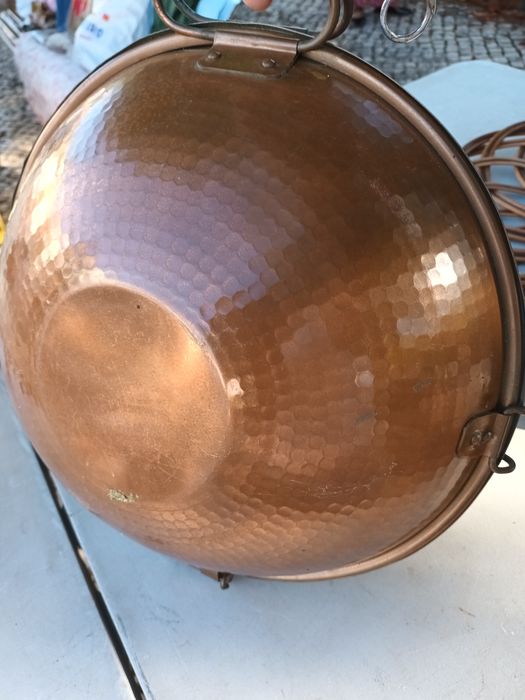 Cataplana em cobre em excelente estado apenas precisa de ser polida