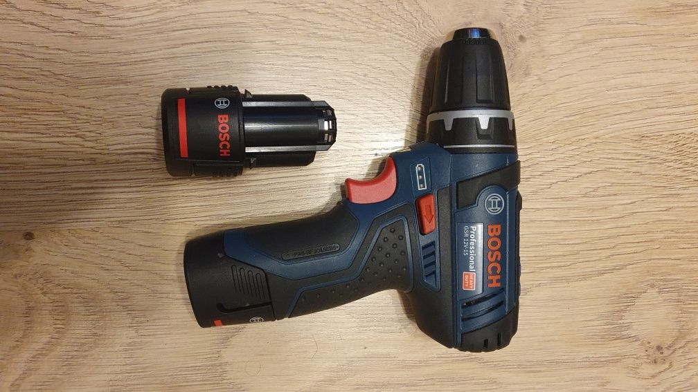 Wiertarko-wkrętarka Bosch GSR 12V-15 + 2 AKU + ładowarka. Nie używana