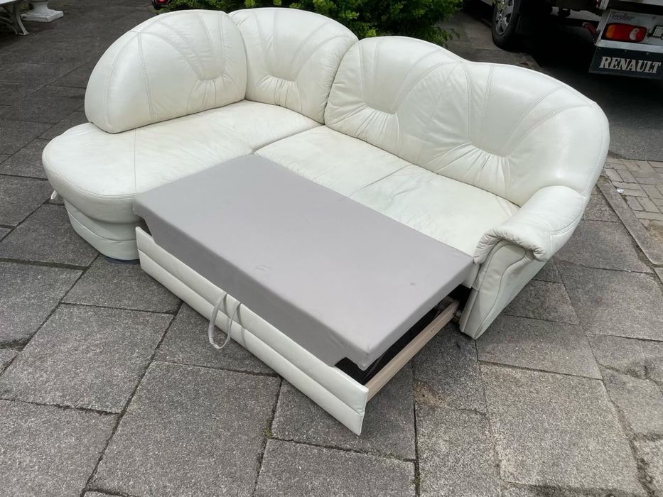 Шкіряні кутові розкладні дивани, шкіряні набори диванів, крісла