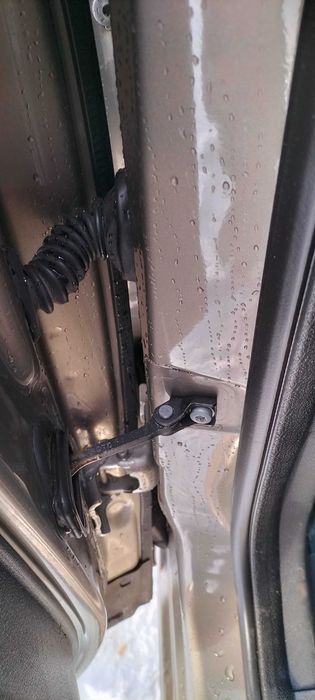 Чудовий автомобіль кросоверр.