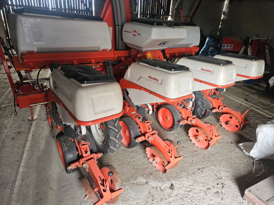 Siewnik kuhn do kukurydzy