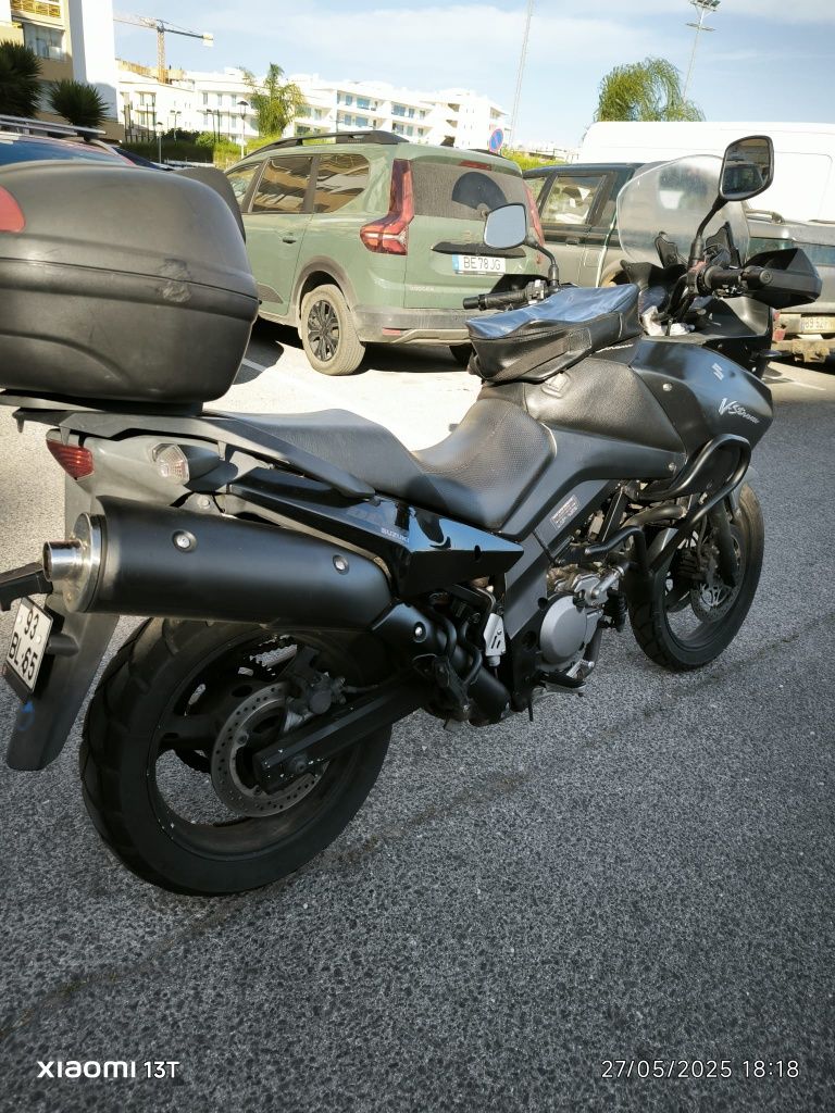 Moto Suzuki V-storm 2006