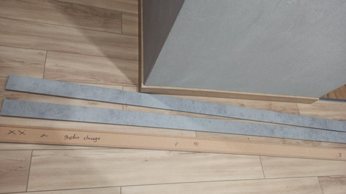 Listwy maskujące około drzwiowe kolor beton jasny
