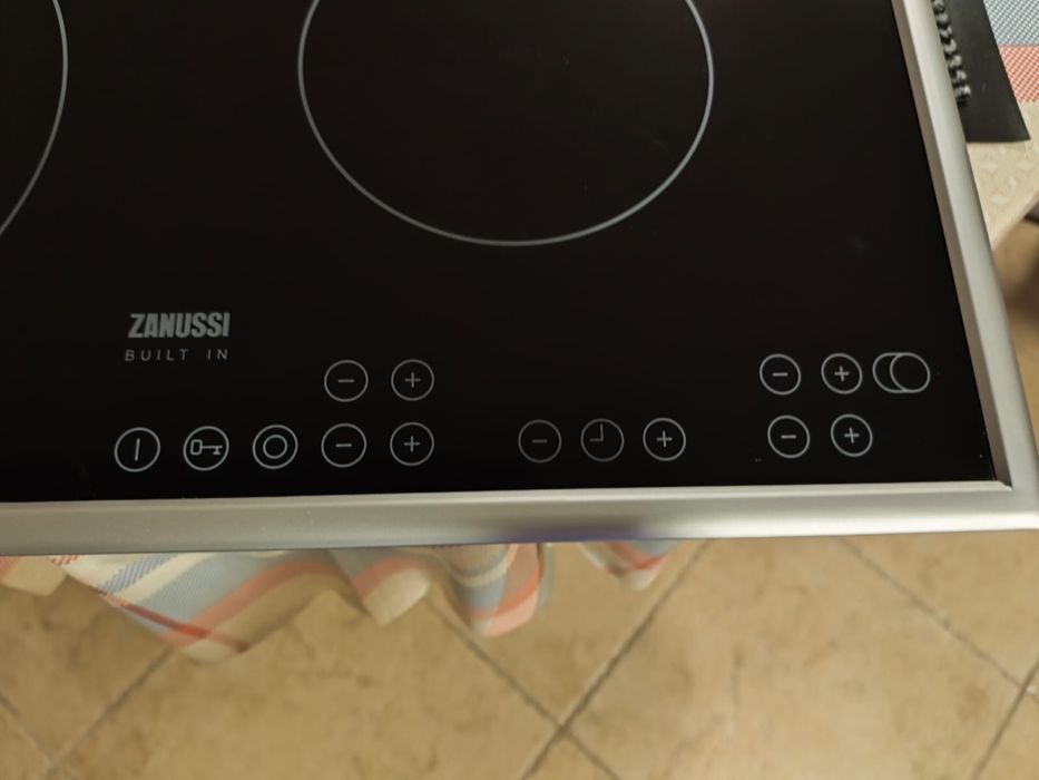 Placa elétrica de cozinha zanussi