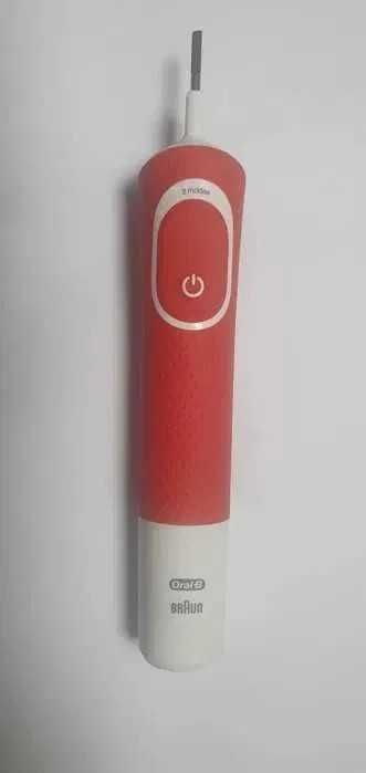 Rączka Oral-B Vitality D100 CrossAction 2x czerwona i niebieska