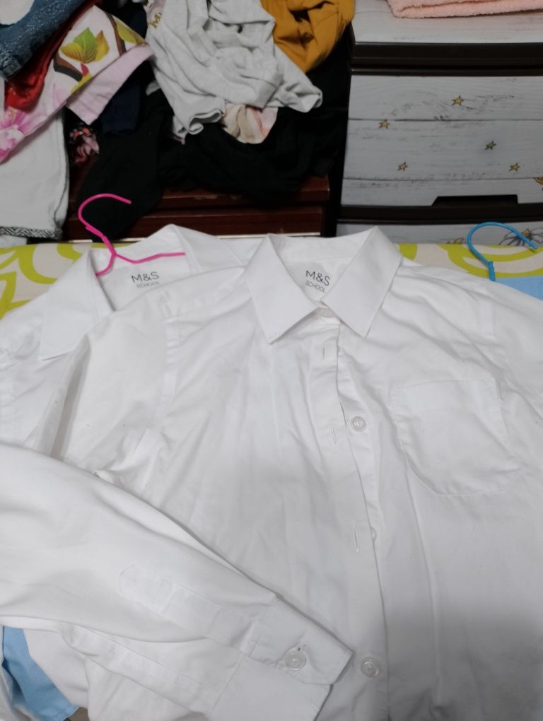 Шкільні рубашки M&S  для дівчинки 134 см. 8-9 років