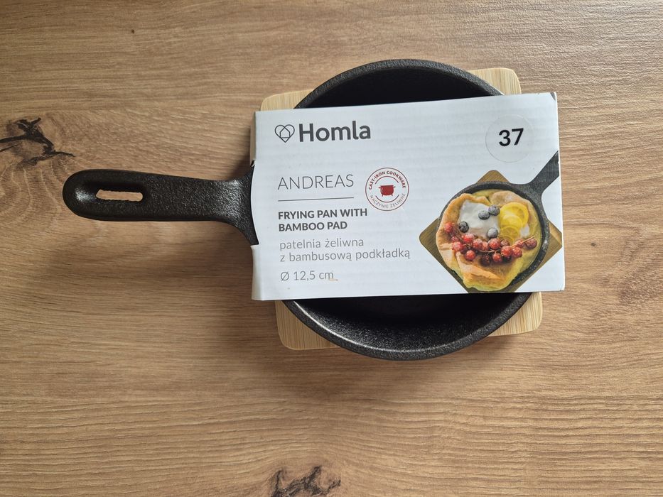 Mała żeliwna patelnia homla