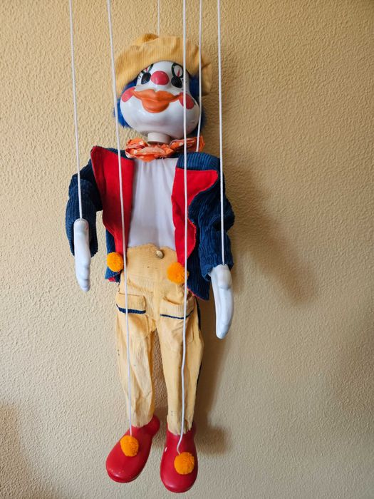 Marioneta em porcelana