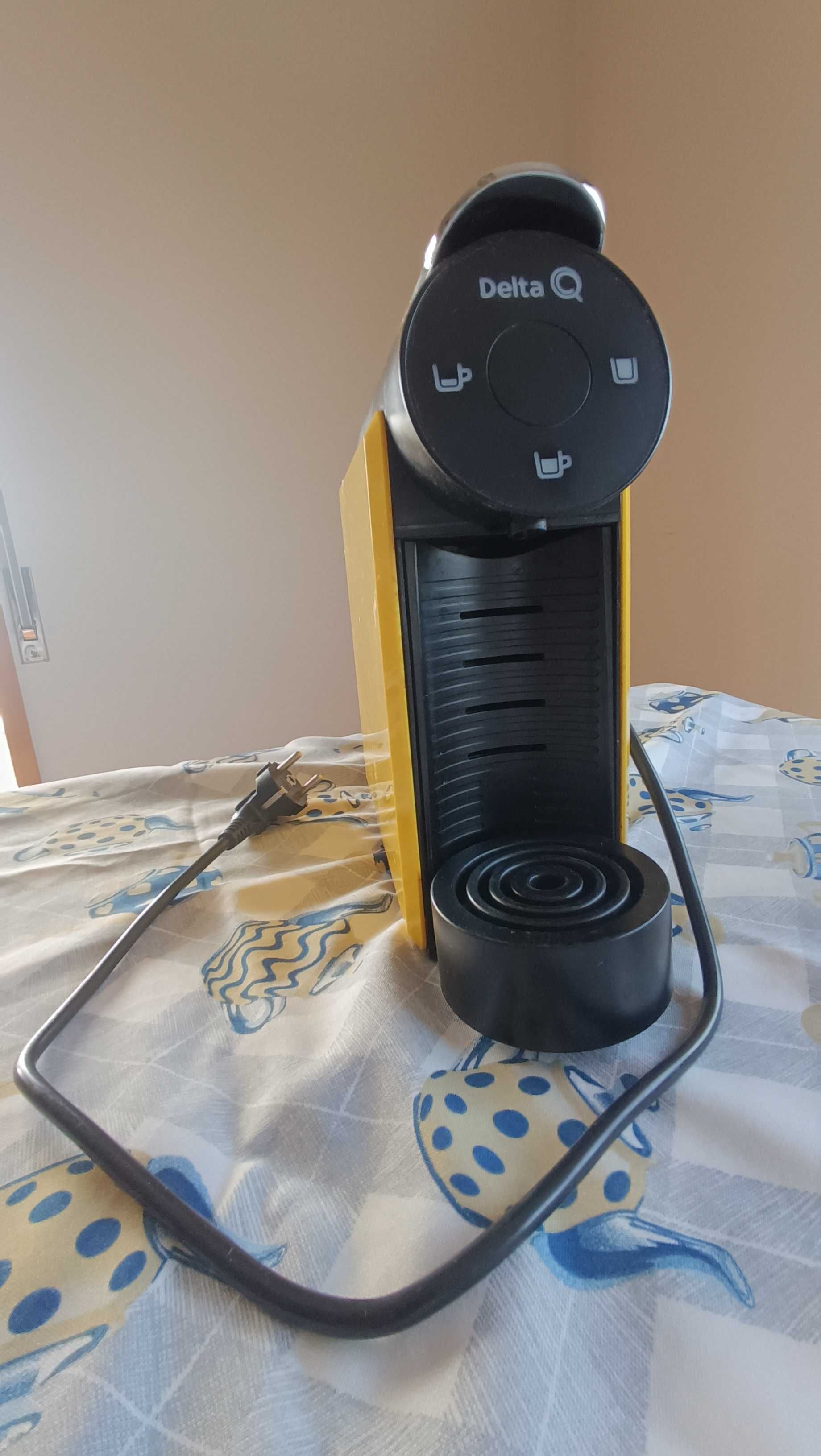 Máquina de café Delta Q