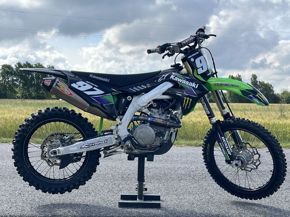 2x KAWASAKI KXF 450! 2019! 2020 Akrapovic PRO CIRCUIT!