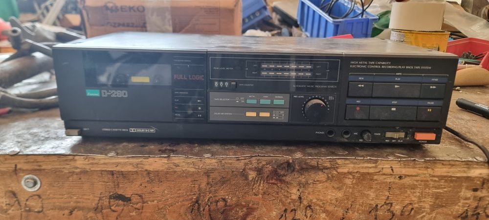 Stary Magnetofon Kasetowy Sansui D-290