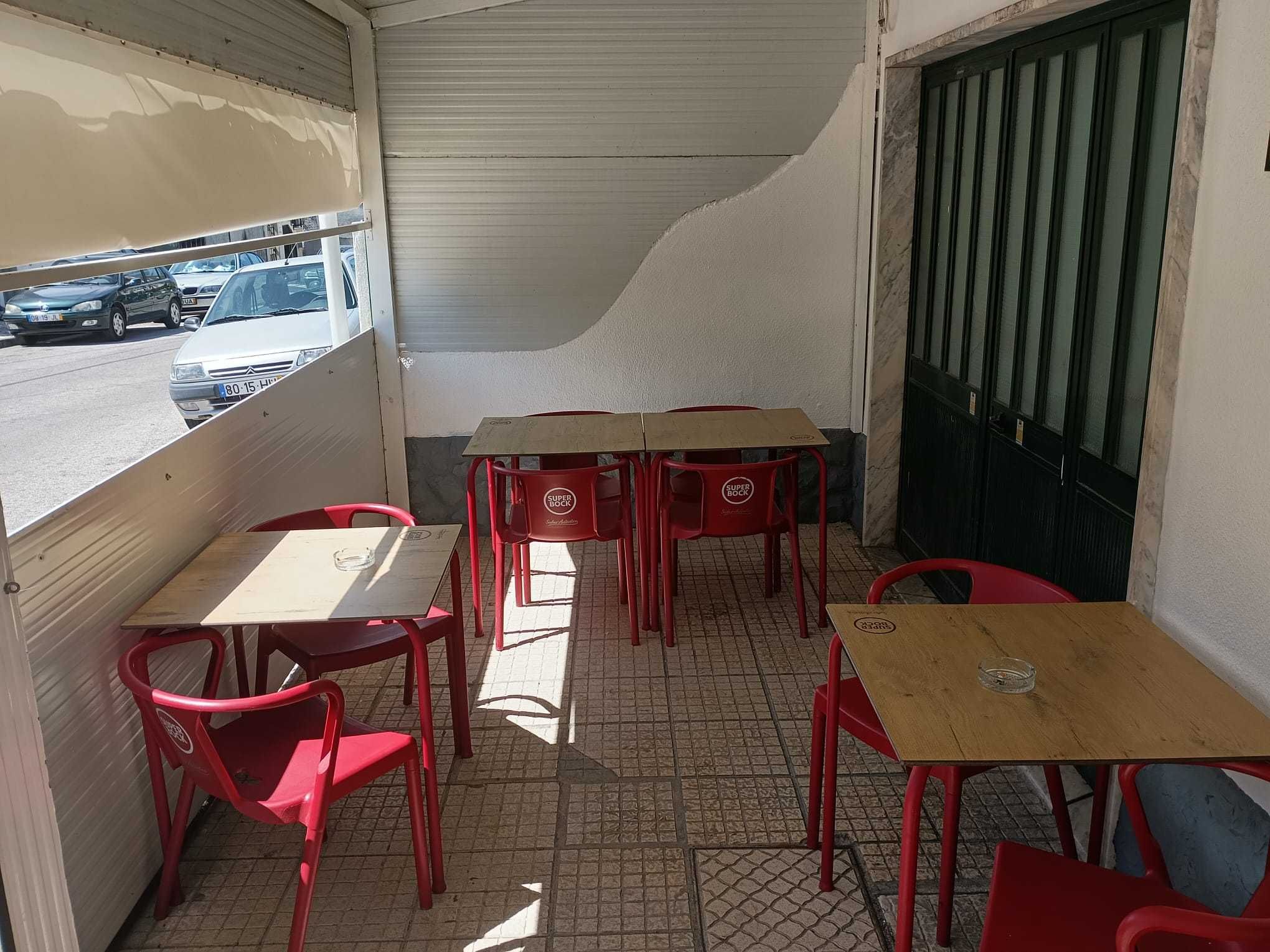 Trespasse do 31 Tapas Bar – Café/Bar na Quinta do Conde com Esplanada