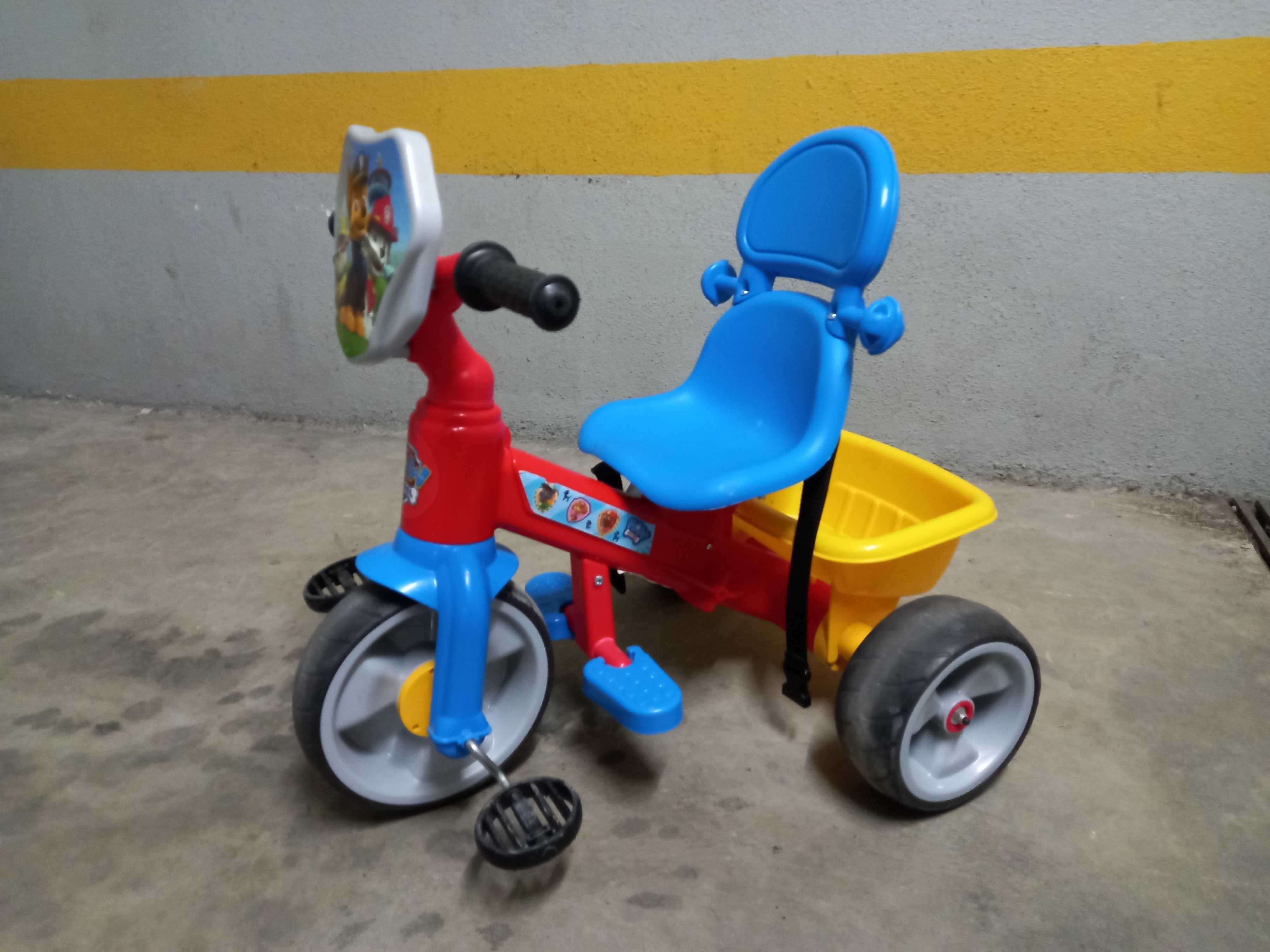 Triciclo Patrulha Pata