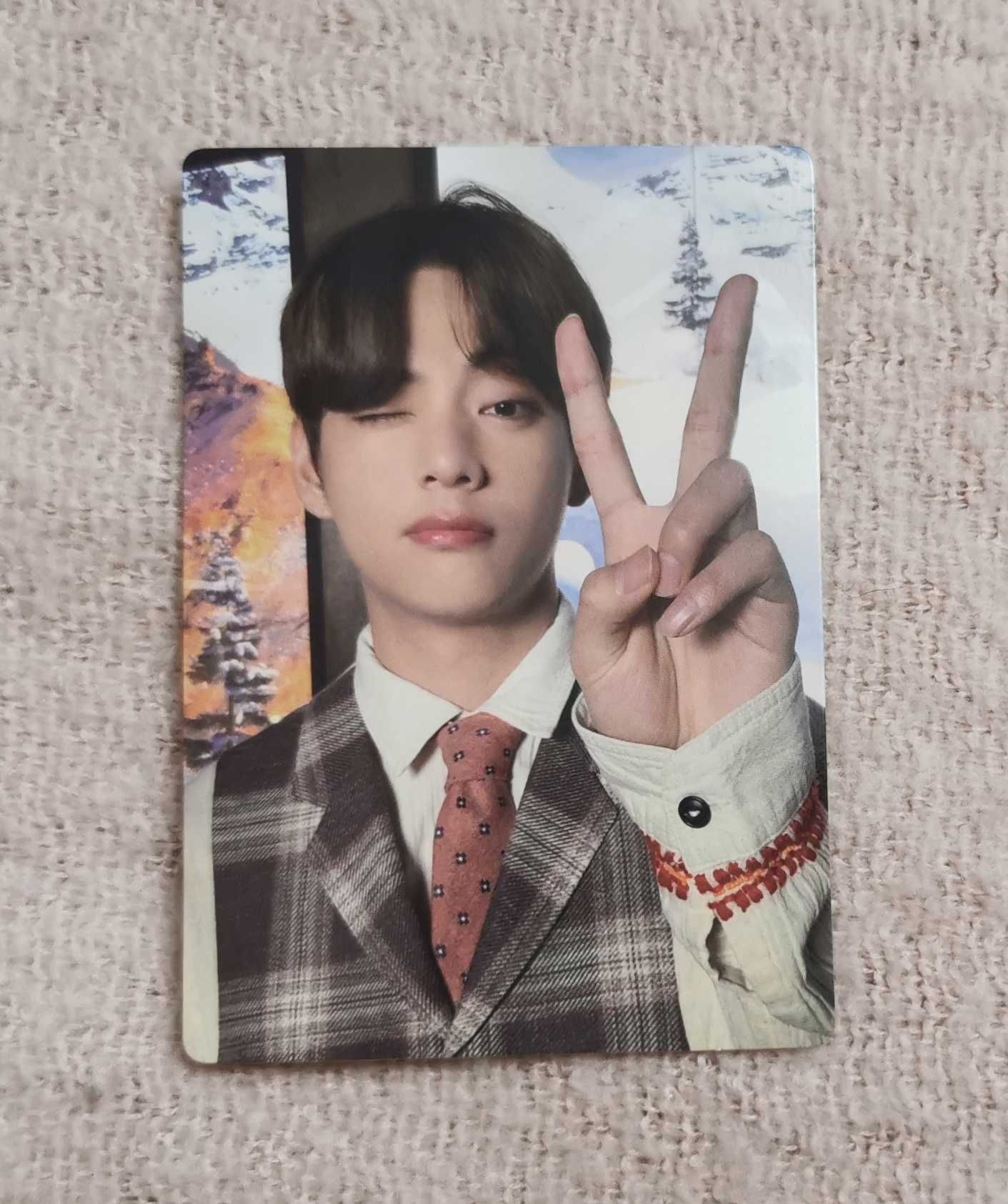 BTS V Taehyung - karta z Holiday Box wersja 2