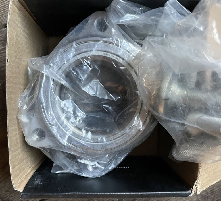 Комплект ступицы колеса Audi A4