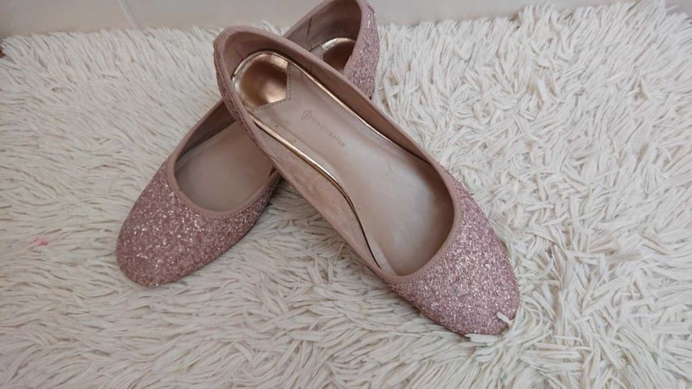 Buty brokatowe damskie stradivarius, baleriny, czółenka