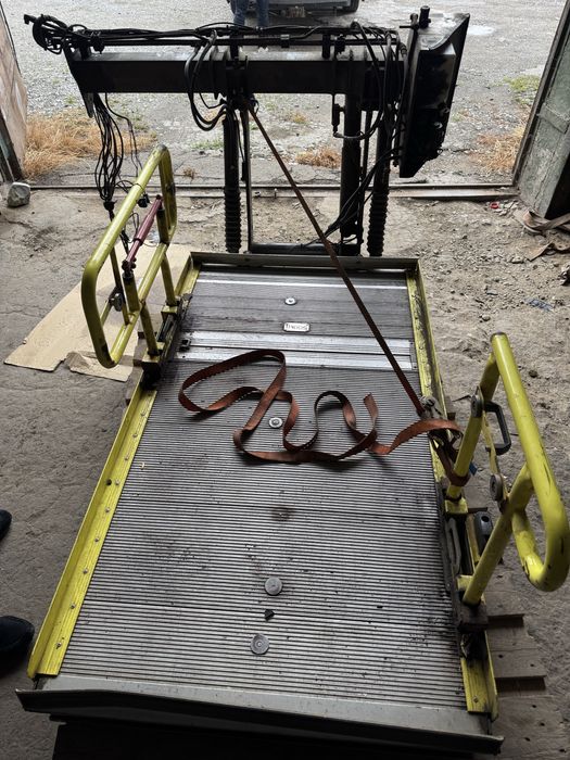 Пандус медичний з Мерседес Спрінтер