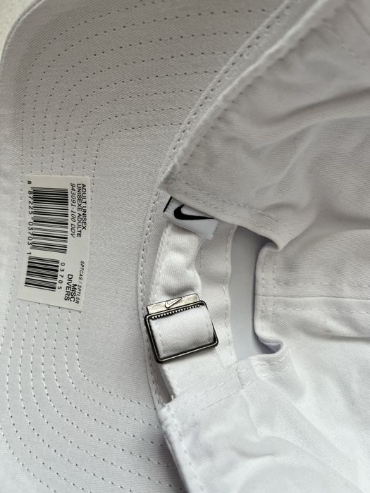 Кепки від бренду Nike