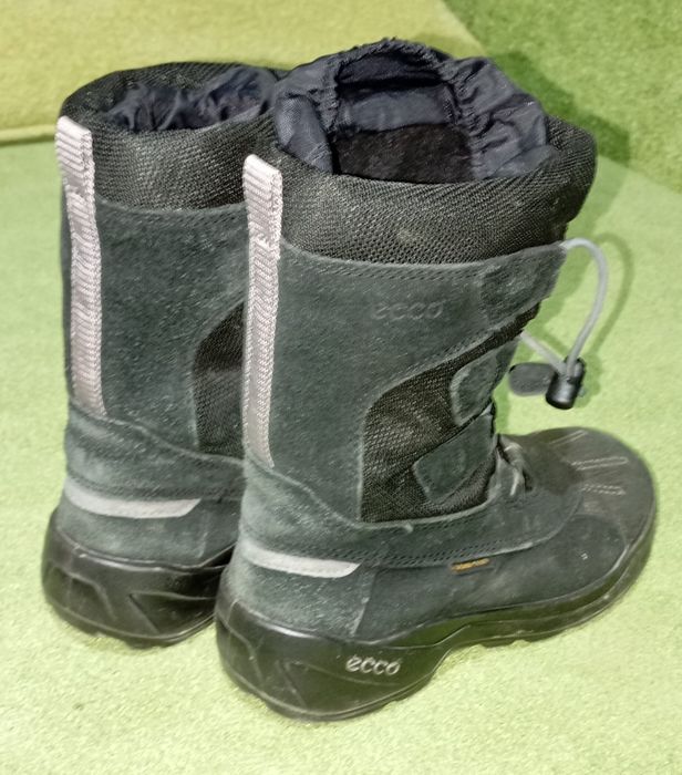 Зимні сапожки для хлопчика р.32  ECCO