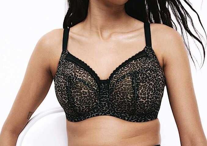 Бюстгальтер Marks & Spencer 95G на большую грудь бежевый в сердечки