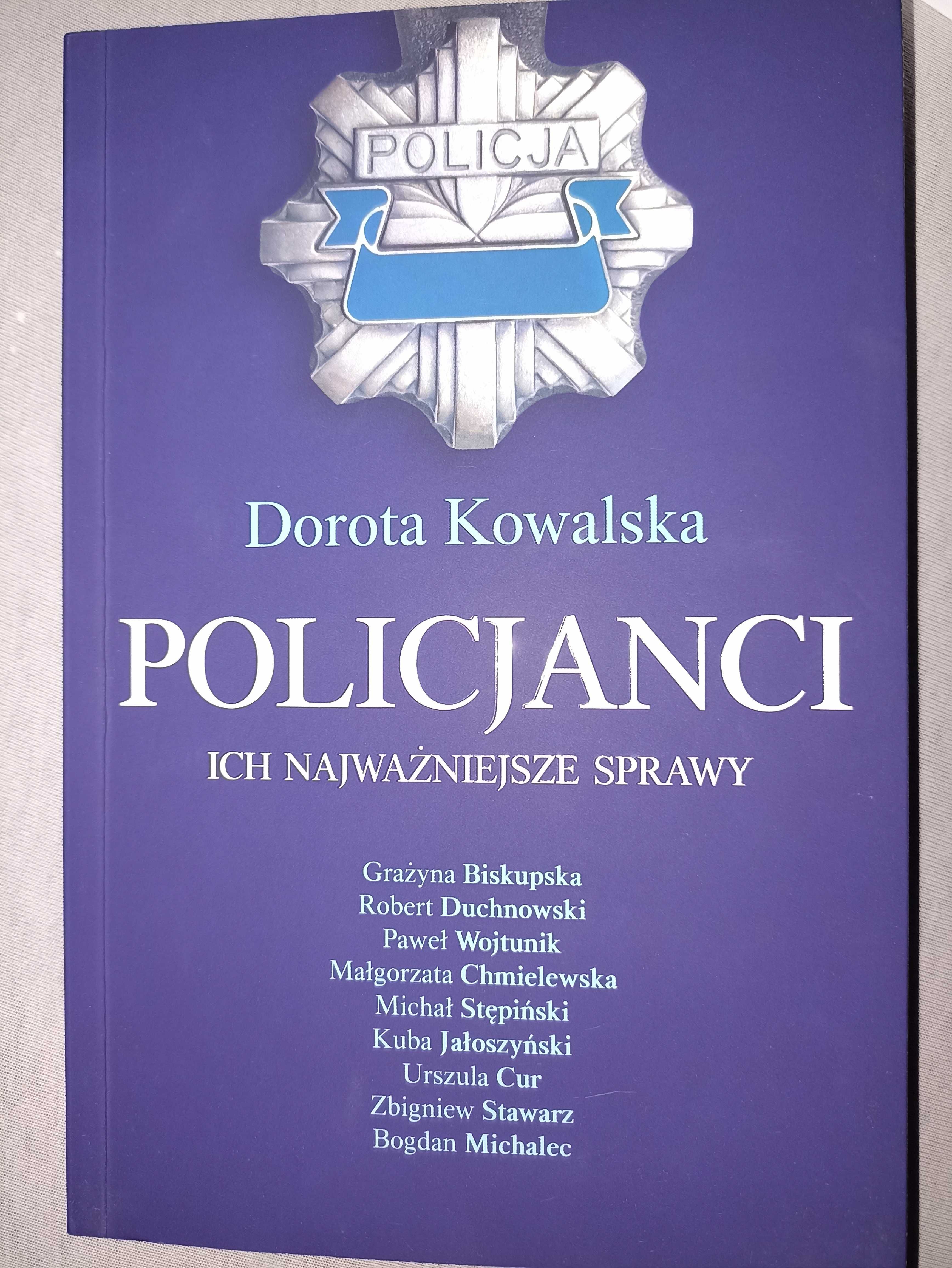 Sprzedam książkę Policjanci. Ich najważniejsze sprawy