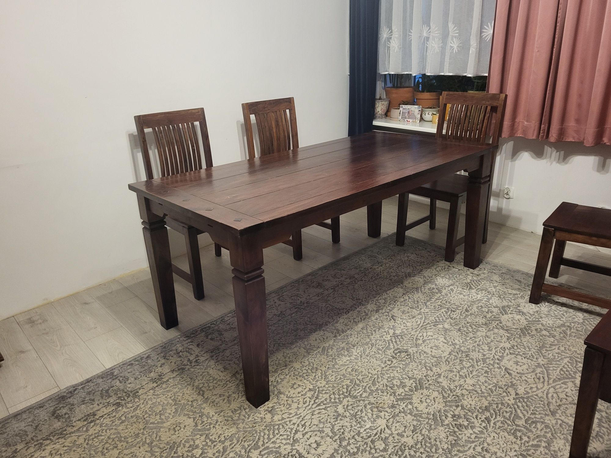 Stół 180×90 w stylu kolonialnym plus 5/6 krzeseł