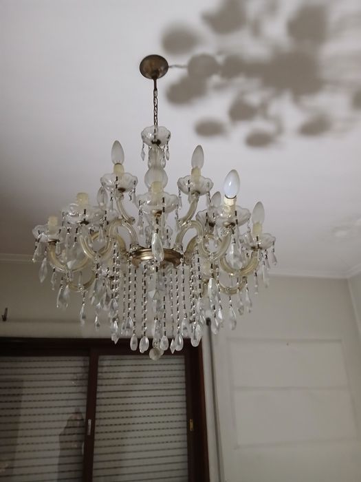 candeeiro em bom estado