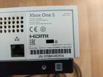 Xbox One S 1TB + kable + Fifa20 (bez padów)