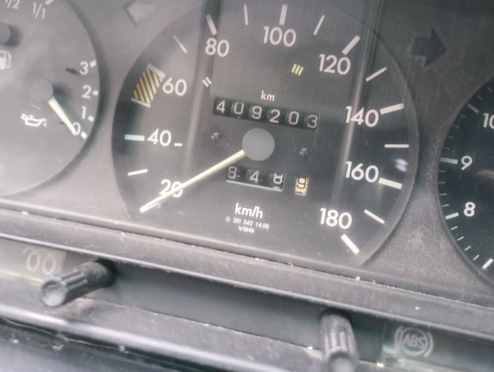 Mercedez 190 D2,01996 leiam tudo