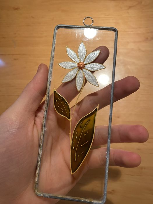 Szklany obrazek w metalowej ramce