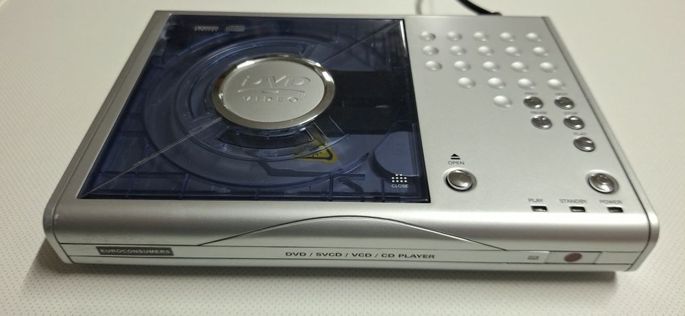 leitor DVD/CD/CD  Euroconsumers LG-5988.