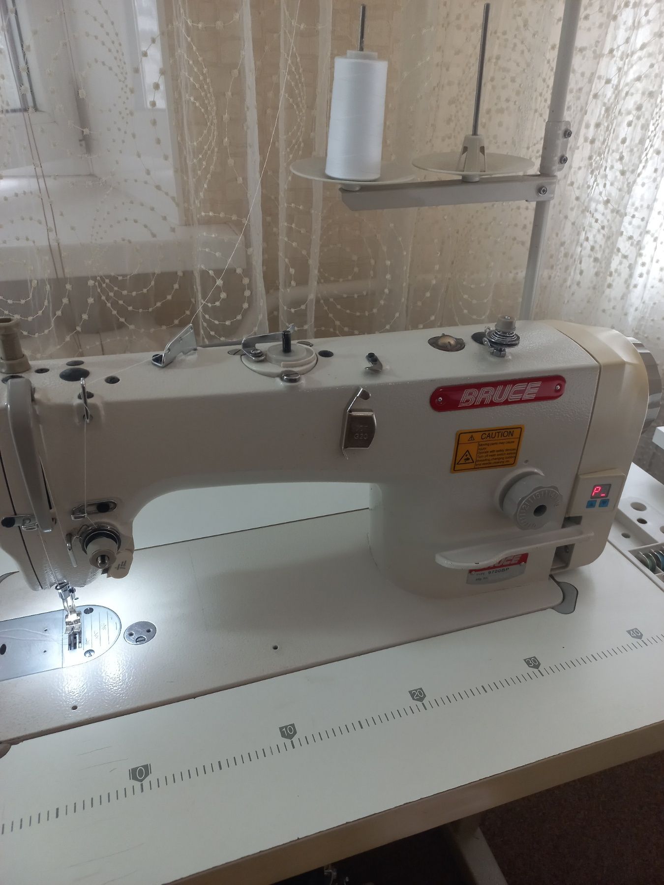 Швейная машинка промышленная,  прямострочка