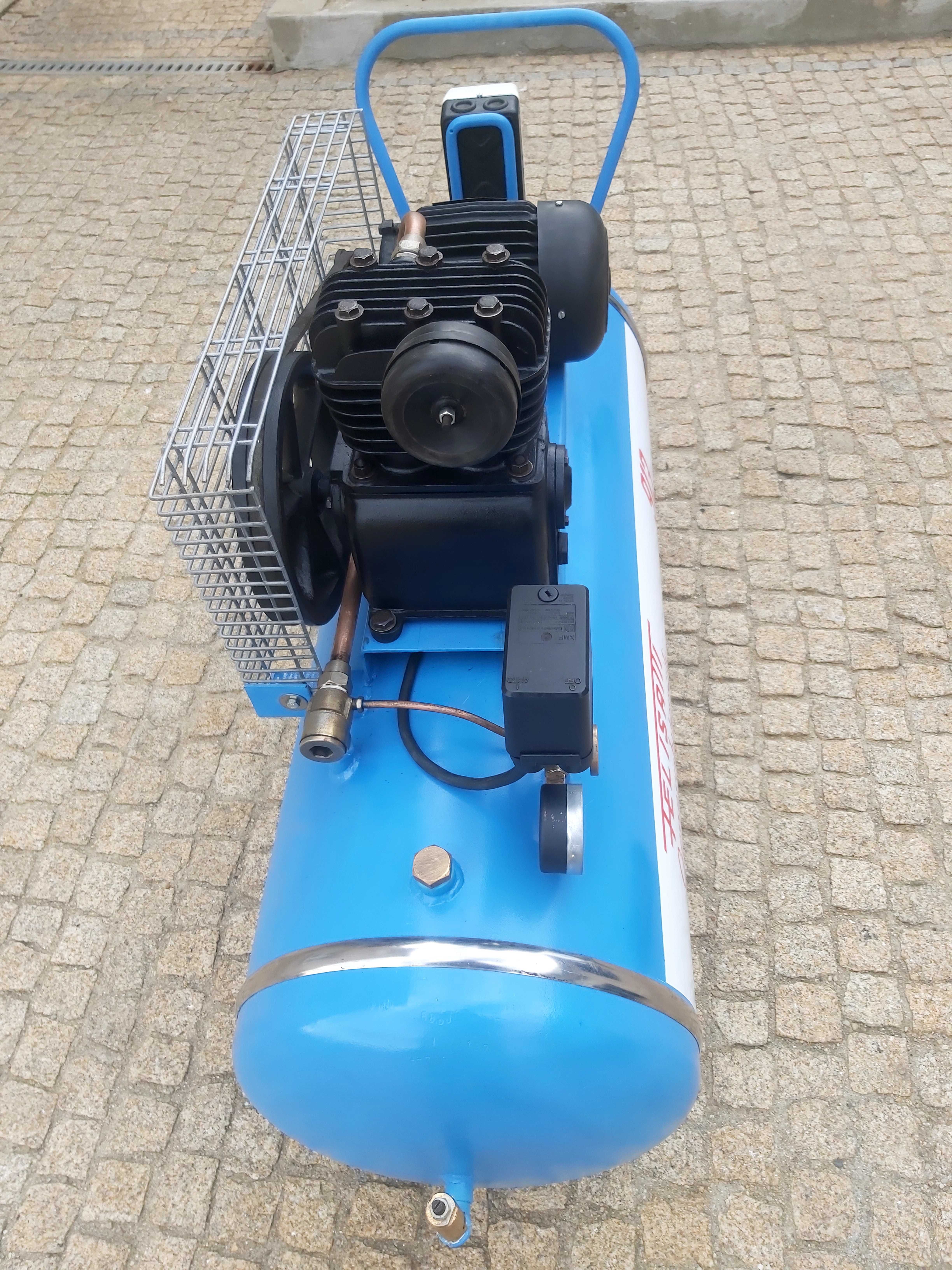 Compressor de 112 litros trifásico
