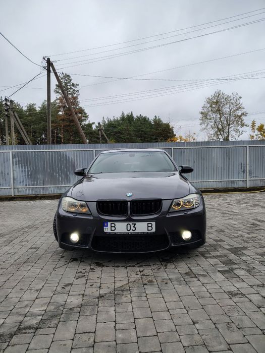 Продам Bmw e90.