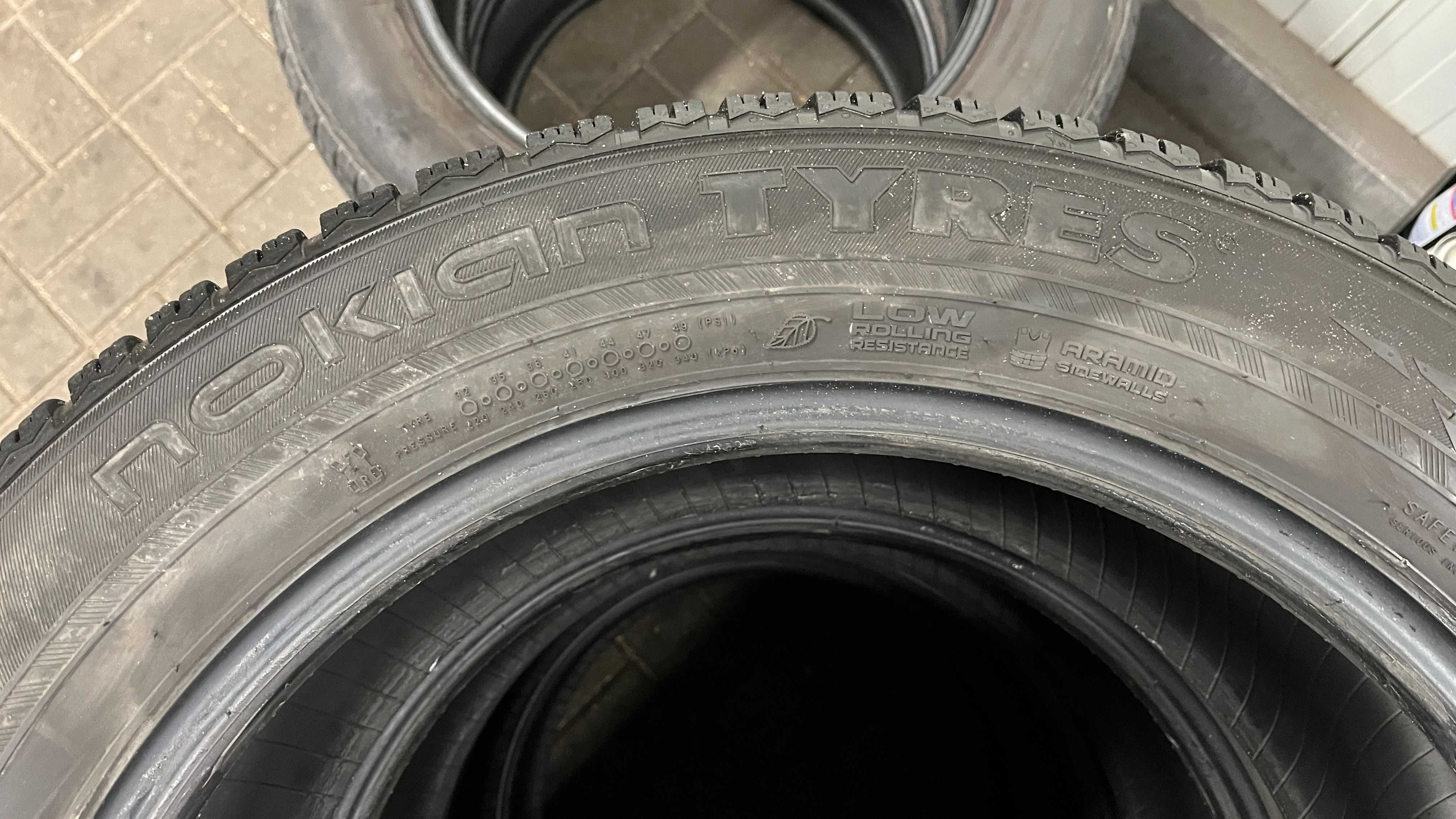 Opony Nokian Tyres WR Suv 4 rozm. 235/55/18