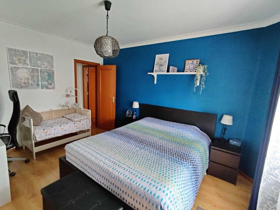 Farto do Barulho? Vende-se Sossego (com Casa T2 Incluída) em Azeitão!