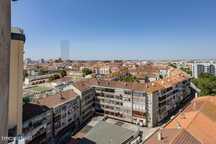 Quarto para arrendamento em apartamento com vistas fantasticas.