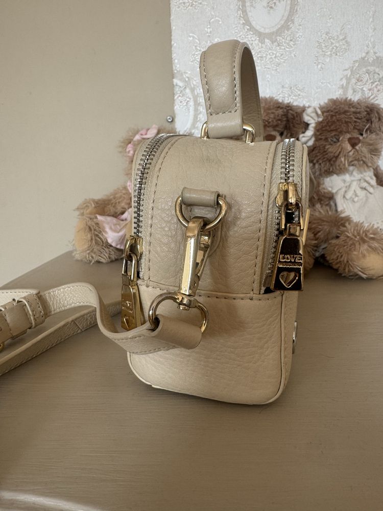 Love moschino torebka listonoszka