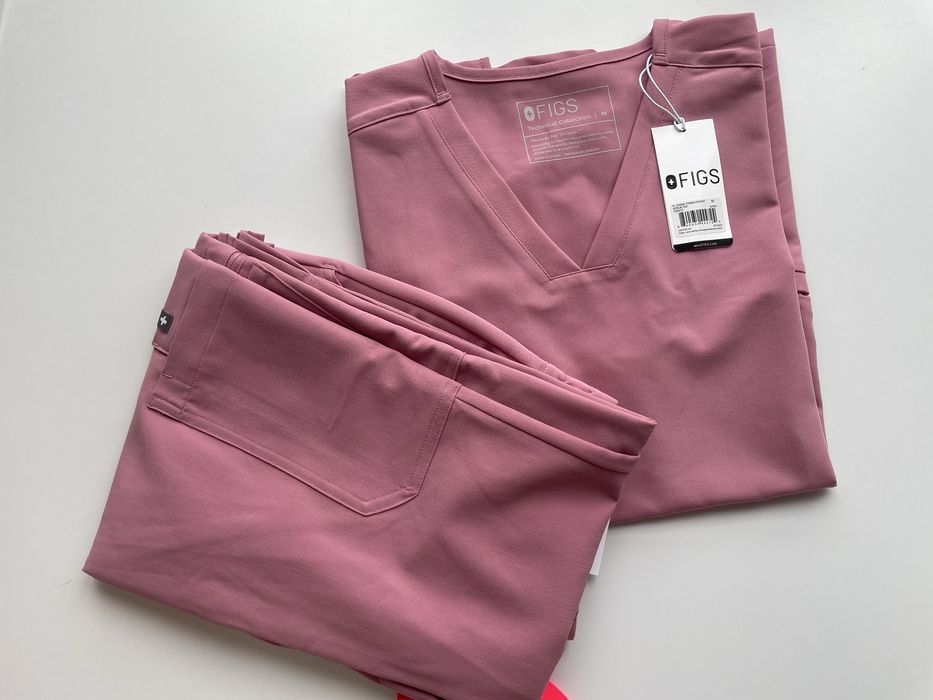 Медичний фірмовий одяг Figs