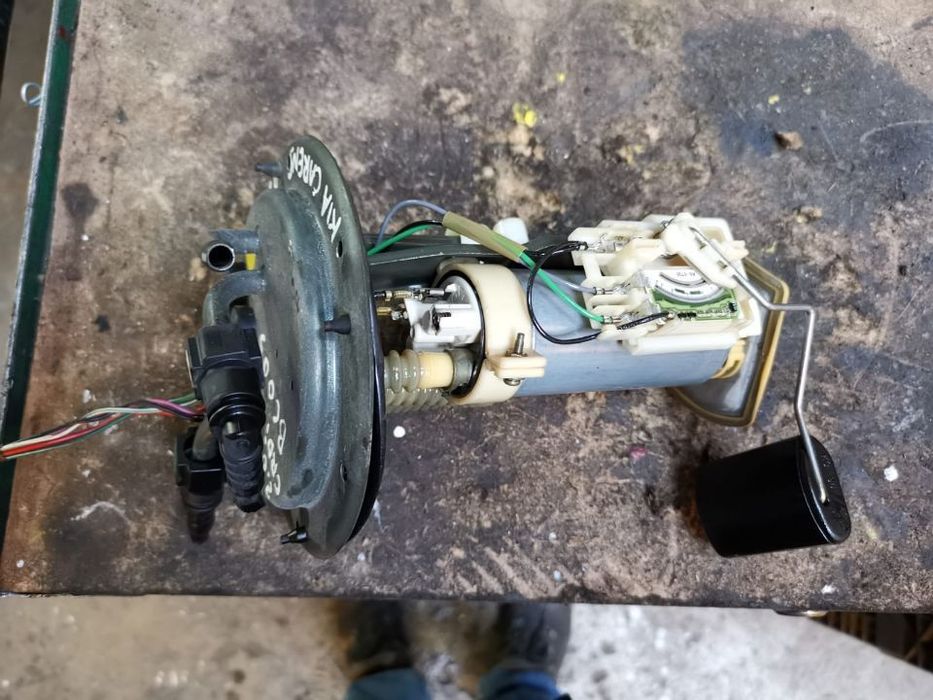 KIA CARENS 2002 2.0 CRDI BOMBA BOIA COMBUSTIVEL BC005