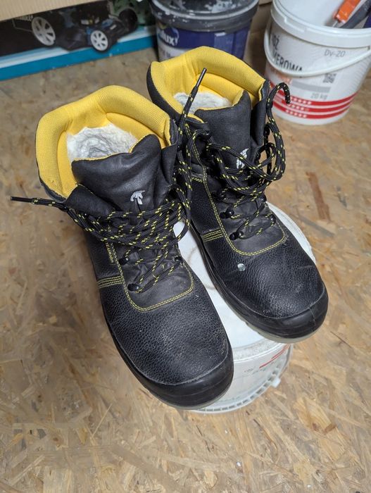 Buty robocze roz. 44 ocieplane