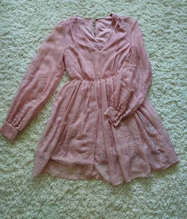 Różowa zwiewna sukienka – rozmiar S/M