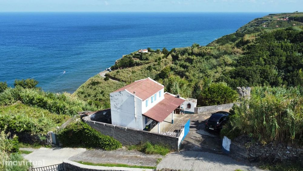 Casa T1 na Lomba Maia com  vista Mar e Grande Terreno para Explorar
