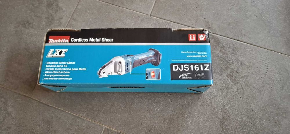 Tesoura eletrica Como nova