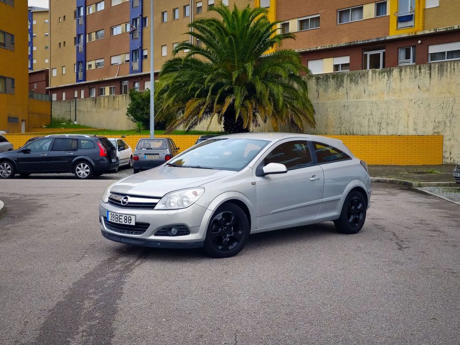 Opel Astra GTC 1.3 CDTI